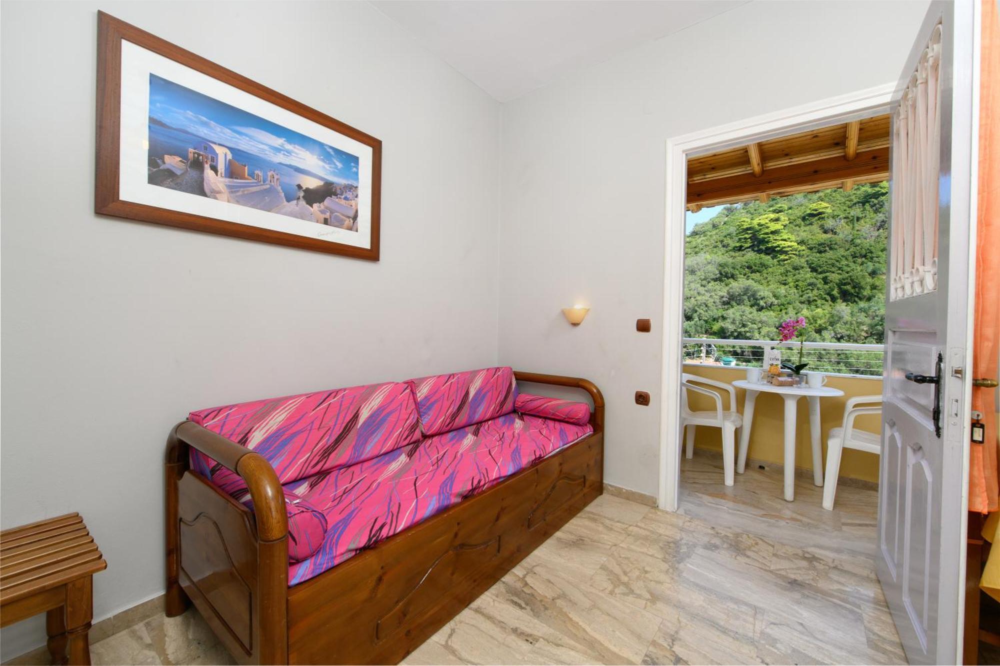 Marina Apartments, Agios Gordios  Exterior photo
